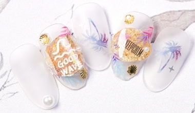 海邊的告示牌 ｜專業美甲｜沙龍應用｜台灣老師｜異素材｜Kaka｜貼紙｜軟木粒｜summer｜教學