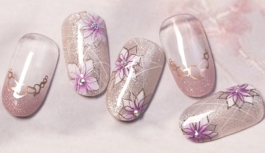 小花花兒 ｜專業美甲｜沙龍應用｜NLT教學部｜花｜水鑽｜教學