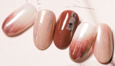 巧克力牛奶 ｜DIY美甲｜彩繪｜台灣老師｜暈染｜東東｜異素材｜鏡面粉｜教學