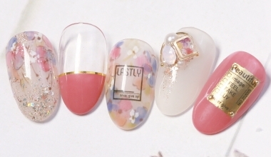 甜美花園 ｜專業美甲｜沙龍應用｜台灣老師｜花｜Nicole｜貼紙｜教學